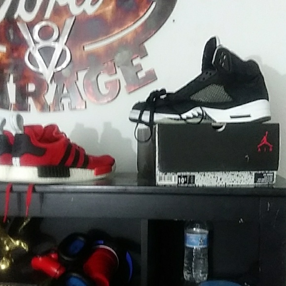 Addidas and and jordan 5 oreo - Picture 1 of 1